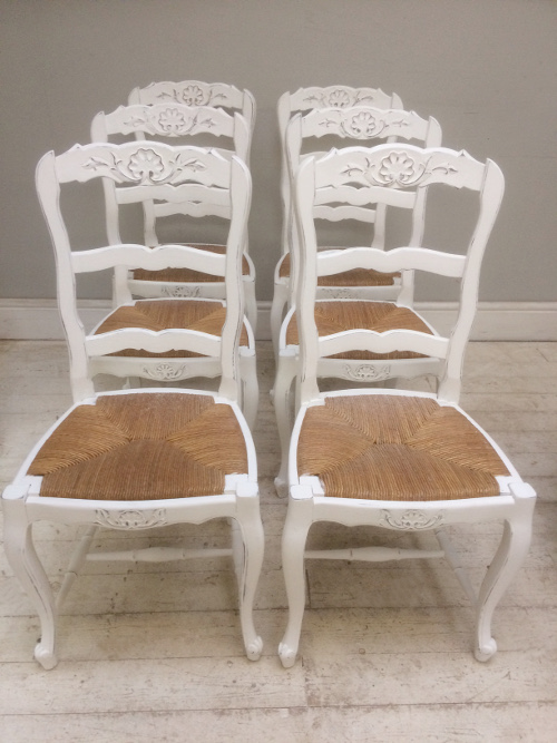 set of old 6 dining chairs